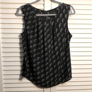 Worthington Sleeveless Pleated Black Blouse